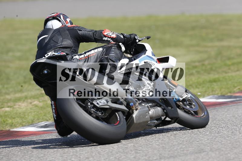 Archiv-2025/45 10.08.2025 Plüss Moto Sport ADR/Freies Fahren/backside